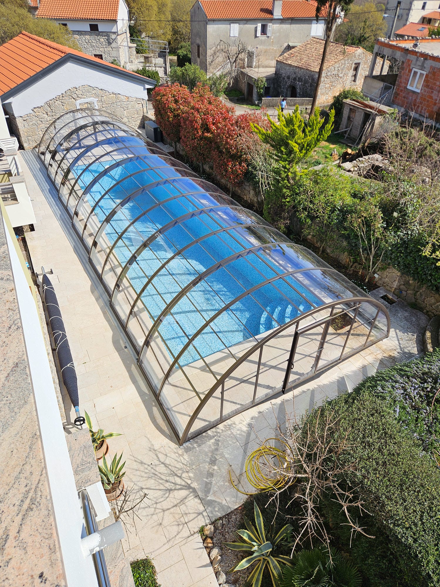 Read more about the article Novi zadovoljen lastnik bazenskega pokritja turističnega B&B v Slovenski Istri