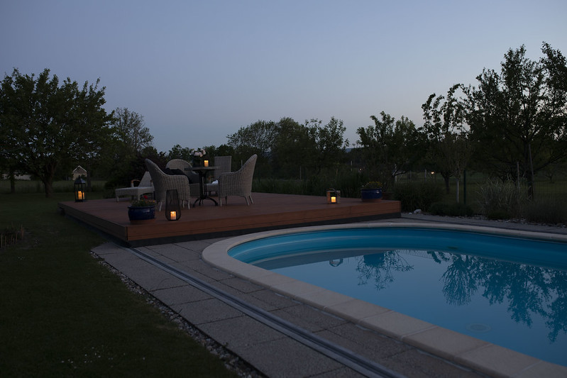 Pooldeck odmaknjen – bazen odprt